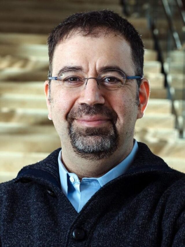 daron acemoglu
simon johnson
why nations fail
james robinson
nobel prize economics
acemoglu
nobel prize in economics 2024
james robinson economics
nobel economics